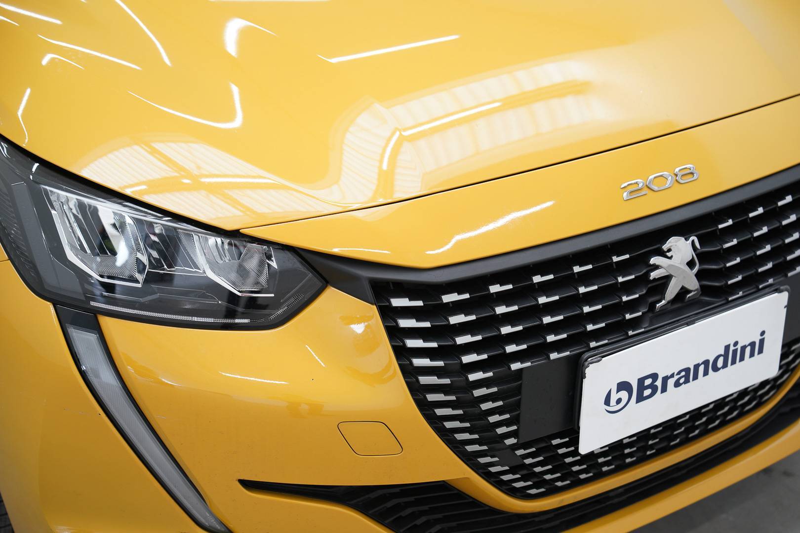 PEUGEOT 208 - Foto 4