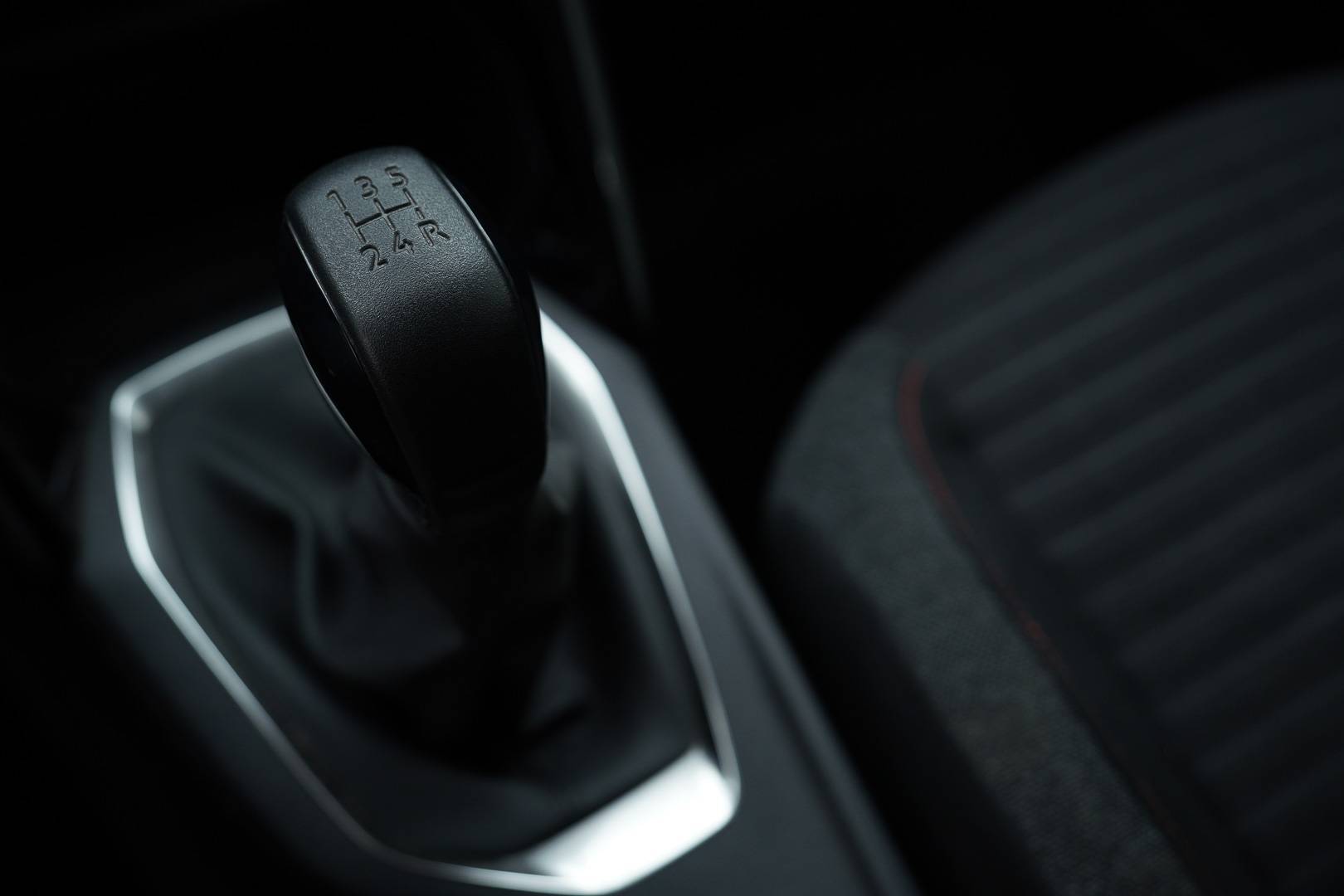 PEUGEOT 208 - Foto 19
