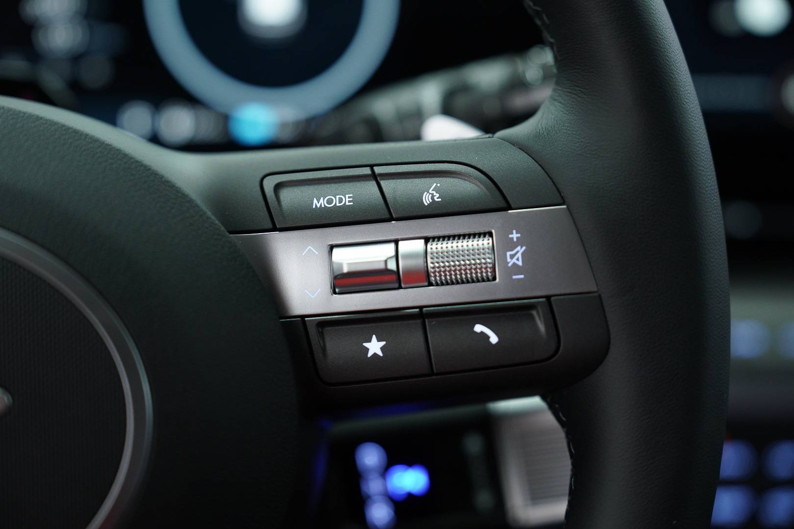 HYUNDAI Kona Electric - Foto 13
