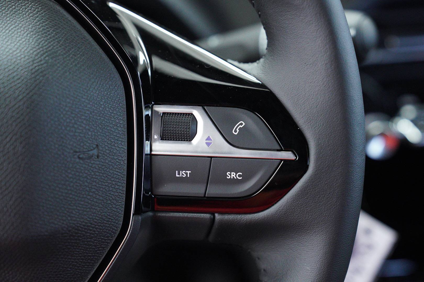 PEUGEOT 2008 - Foto 13