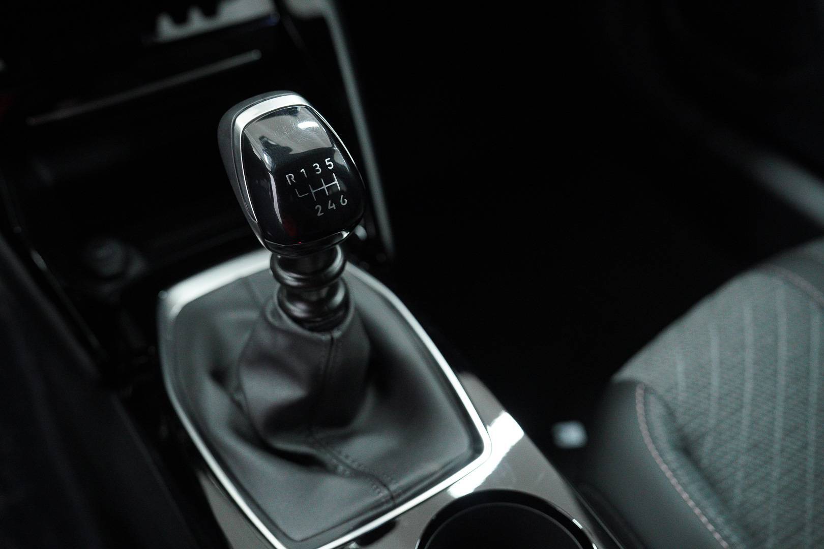 PEUGEOT 2008 - Foto 18