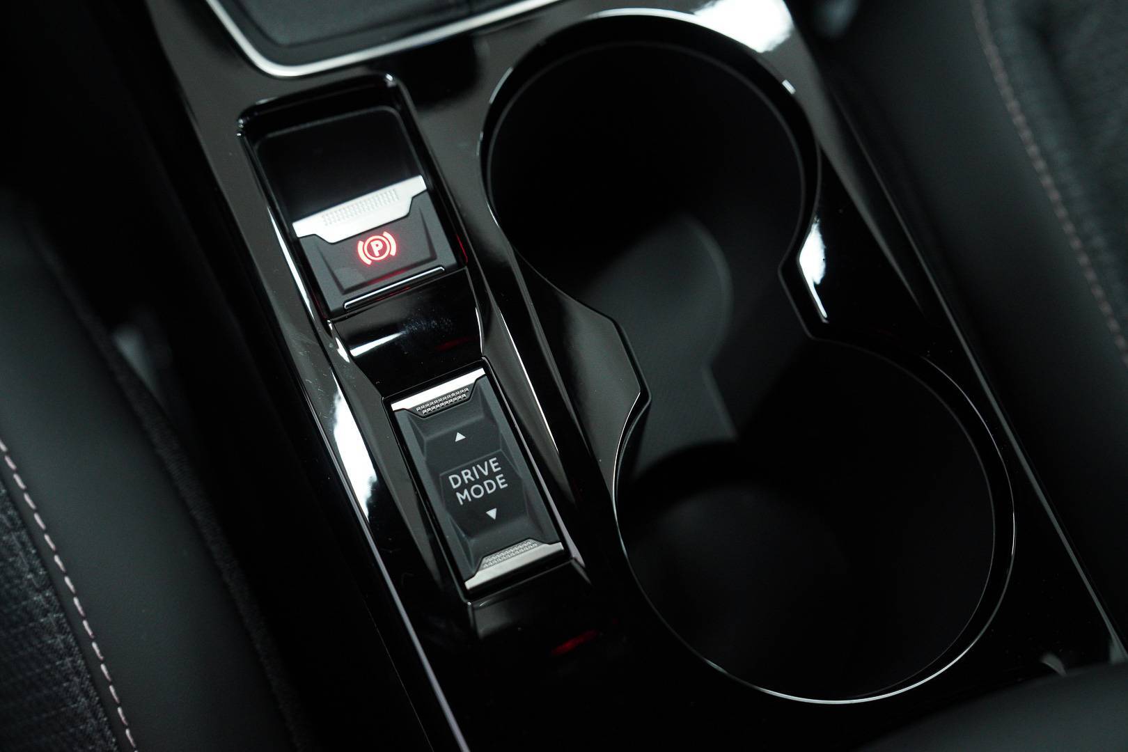 PEUGEOT 2008 - Foto 19