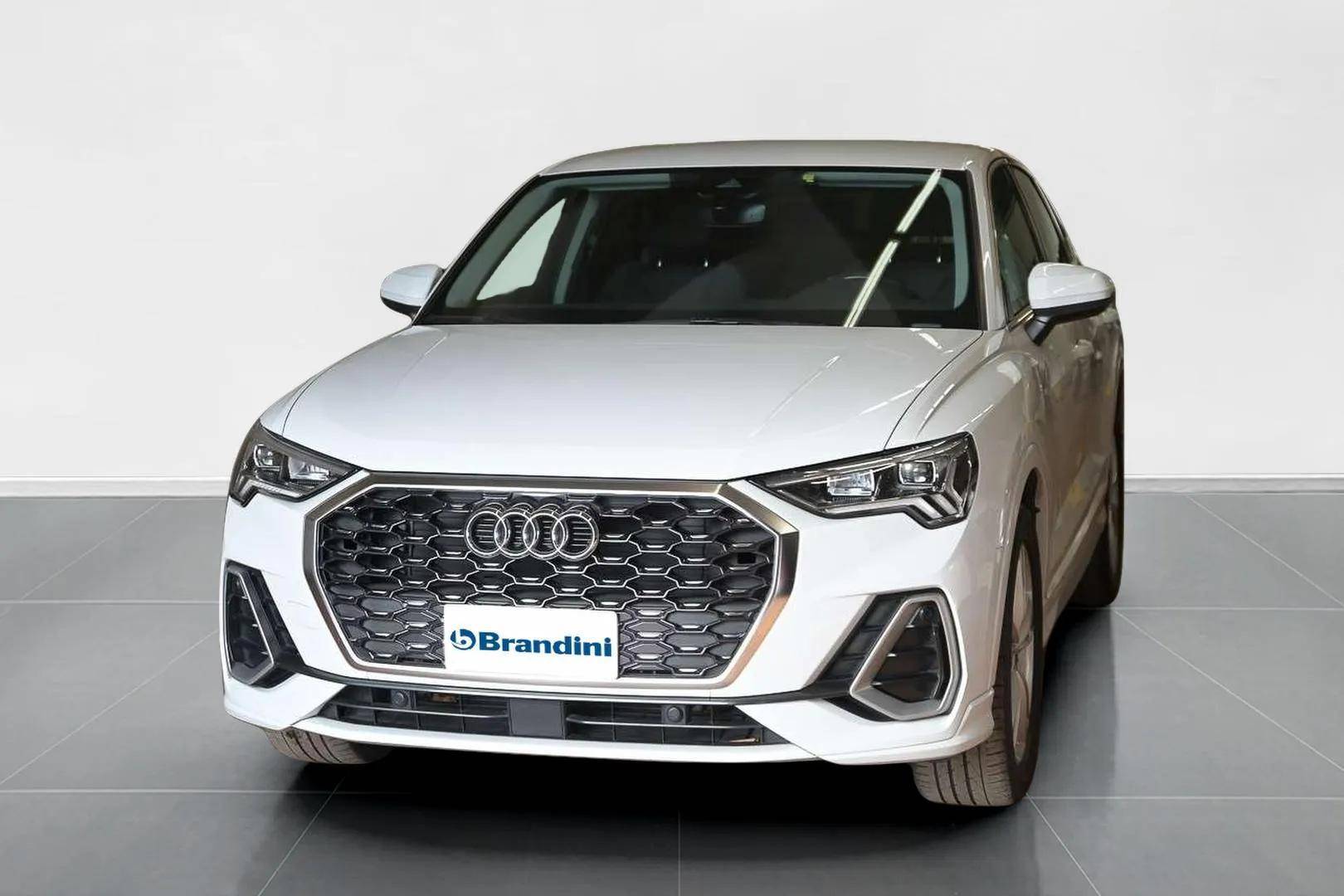 AUDI Q3 - Foto 1