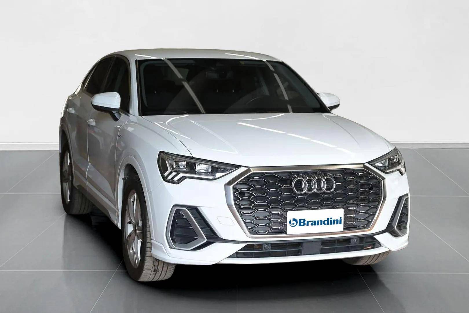 AUDI Q3 - Foto 3