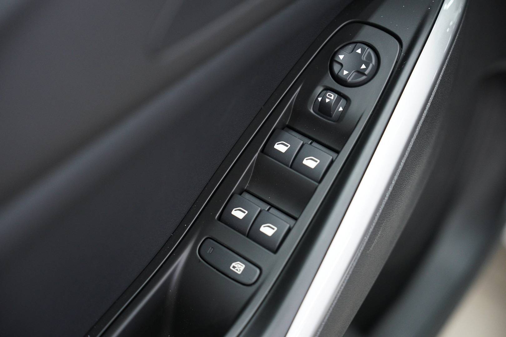 OPEL Grandland - Foto 10