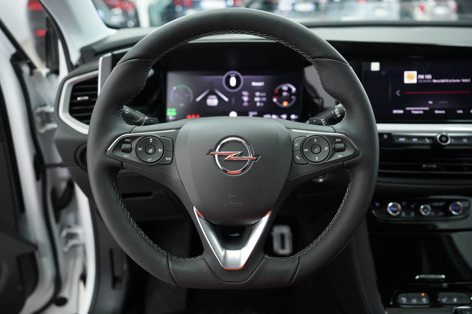 OPEL Grandland - Foto 11