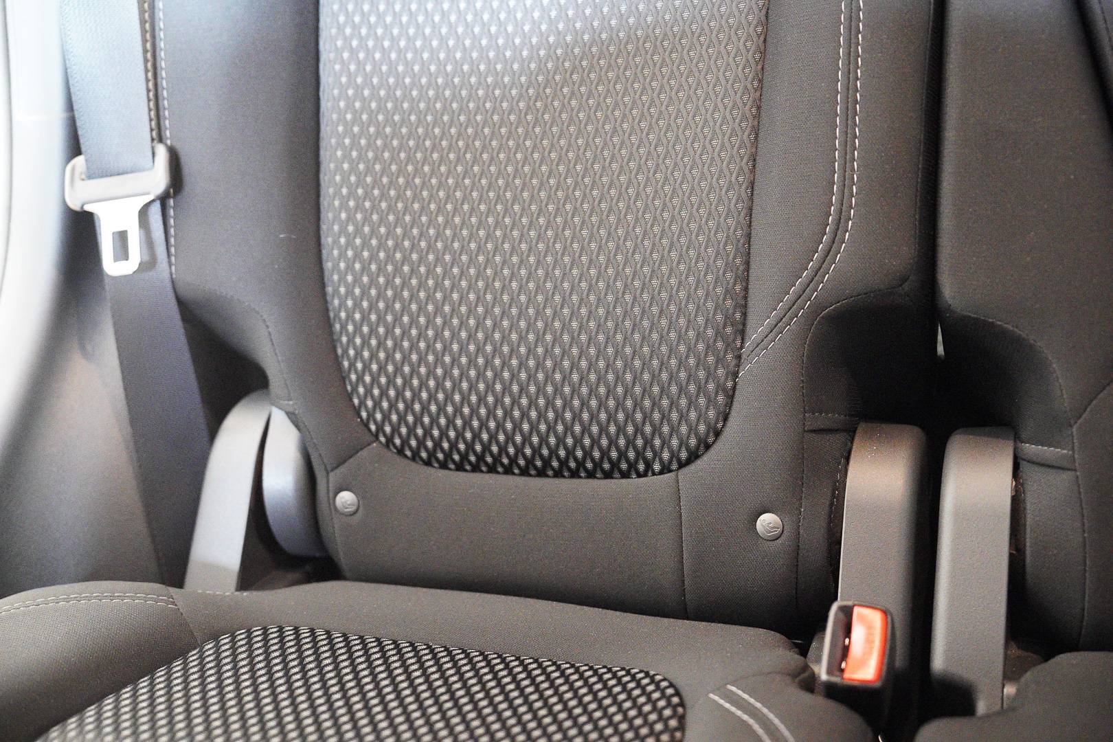 MITSUBISHI Outlander - Foto 23