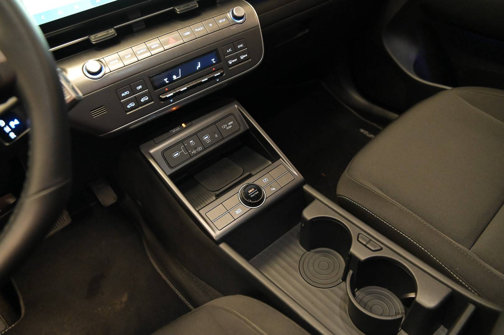 HYUNDAI Kona - Foto 28