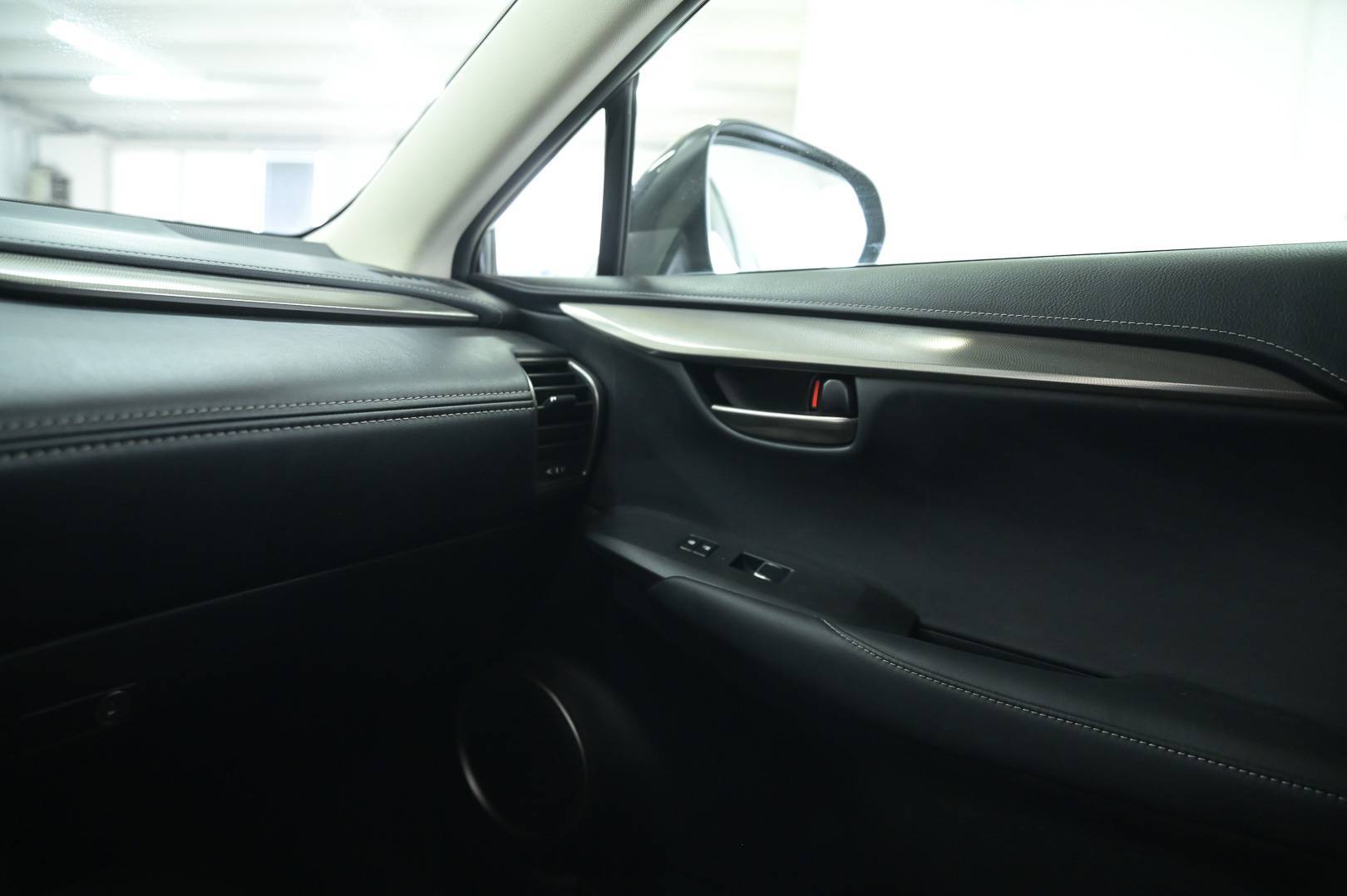 LEXUS NX - Foto 19