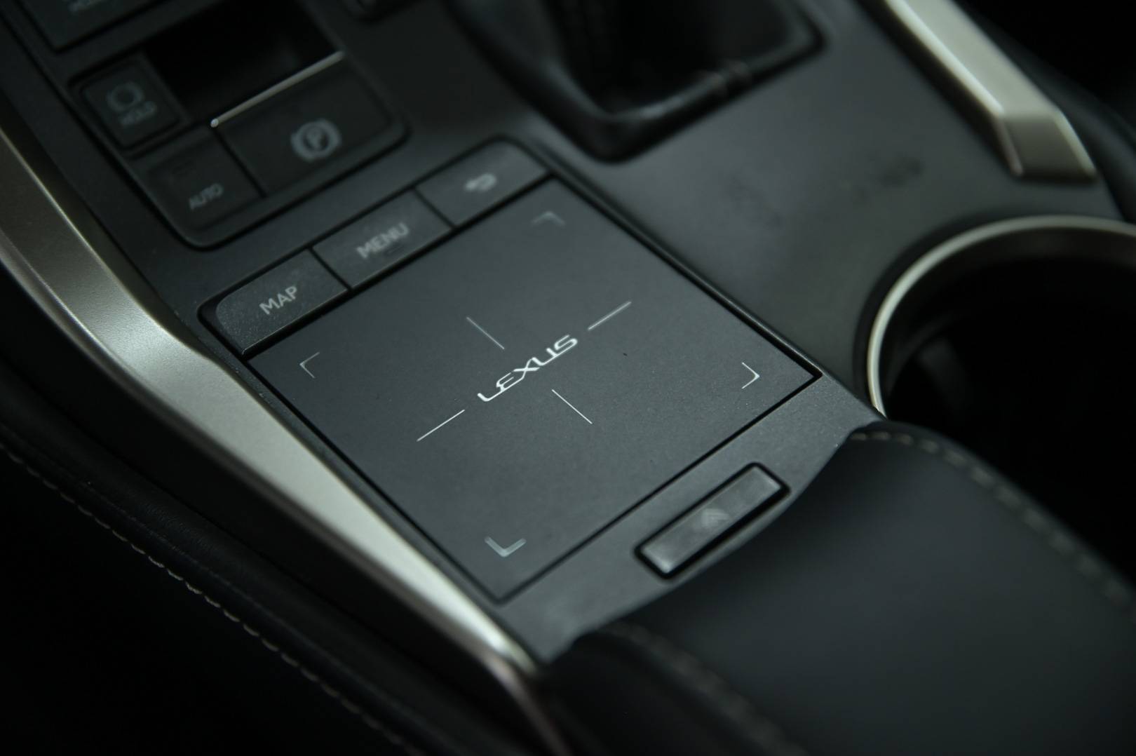 LEXUS NX - Foto 21