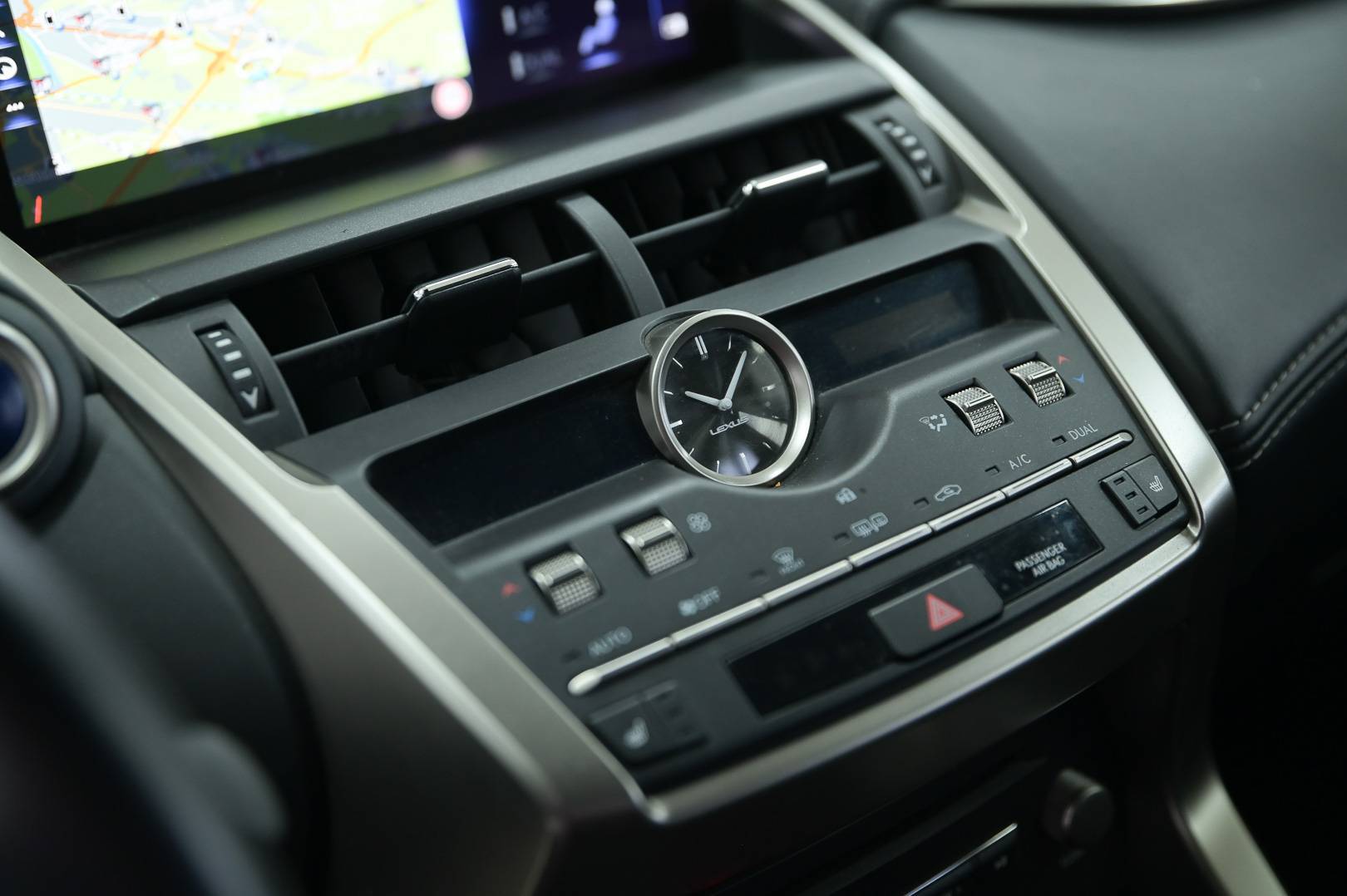 LEXUS NX - Foto 25