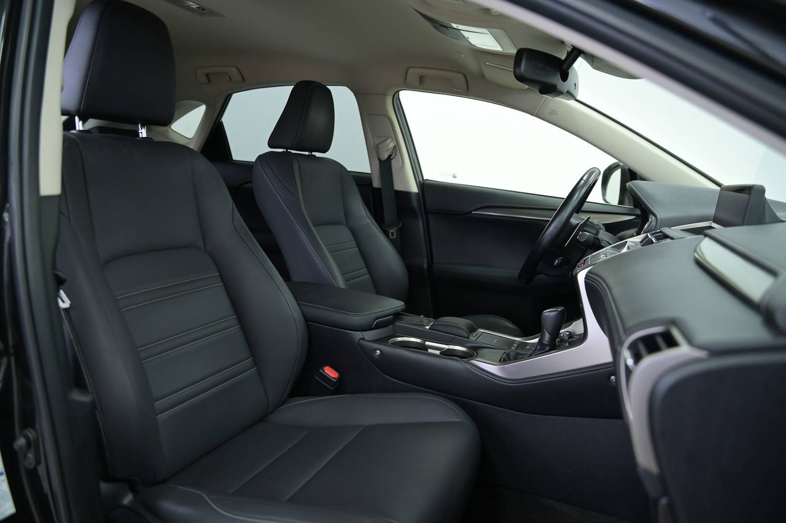 LEXUS NX - Foto 28