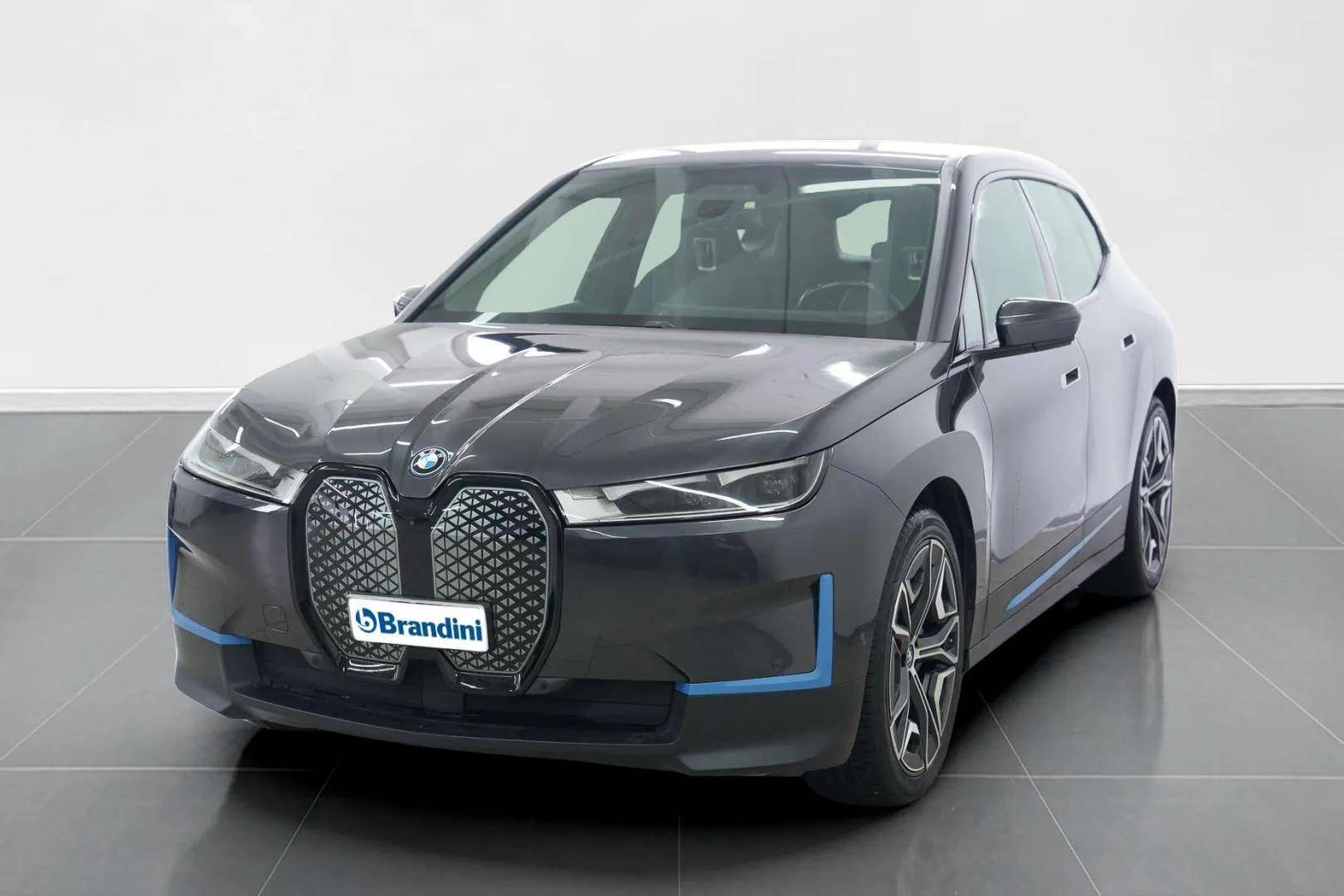 BMW iX - Foto 1