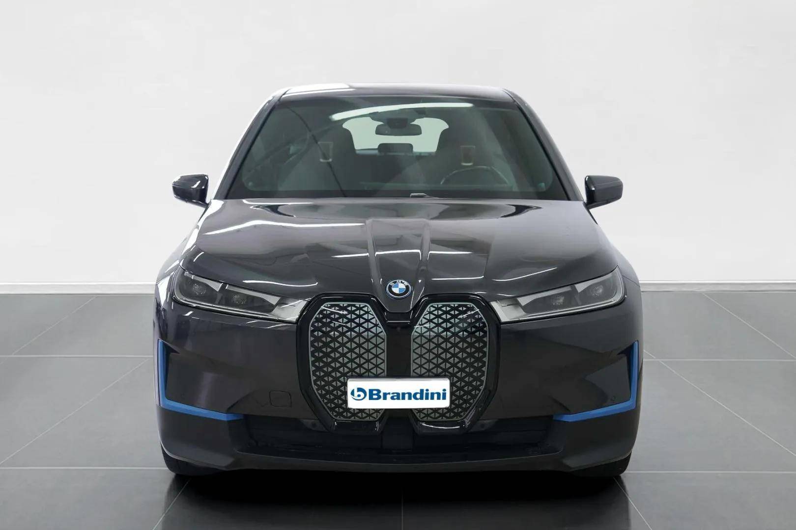 BMW iX - Foto 2
