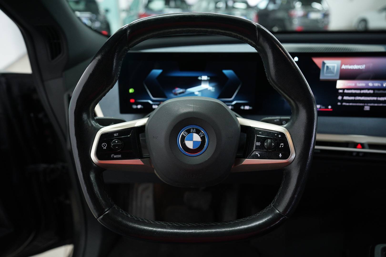 BMW iX - Foto 11