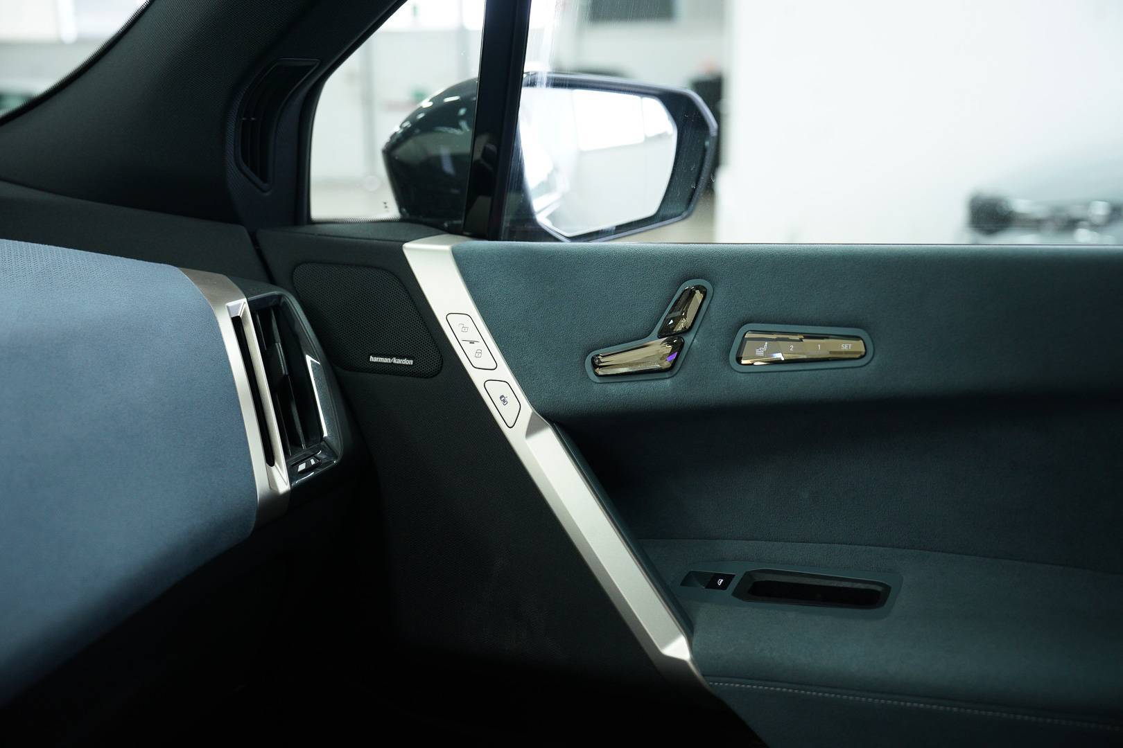 BMW iX - Foto 21