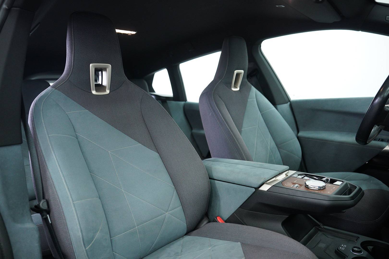 BMW iX - Foto 22
