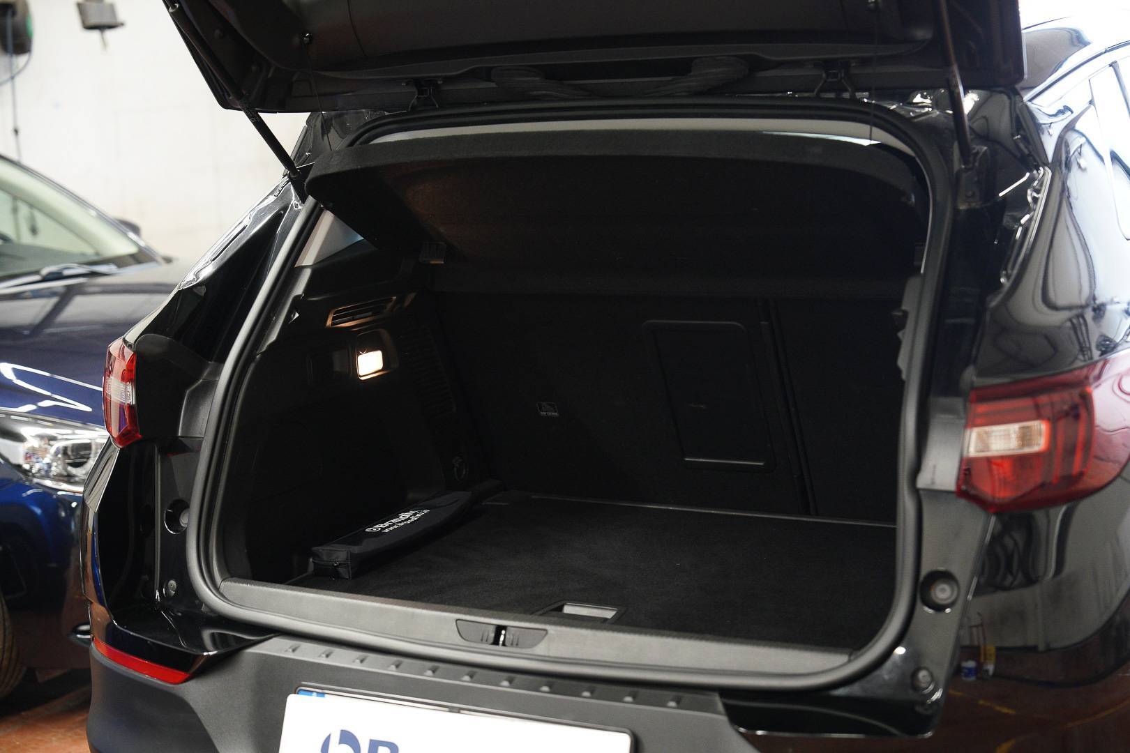 OPEL Grandland X - Foto 8