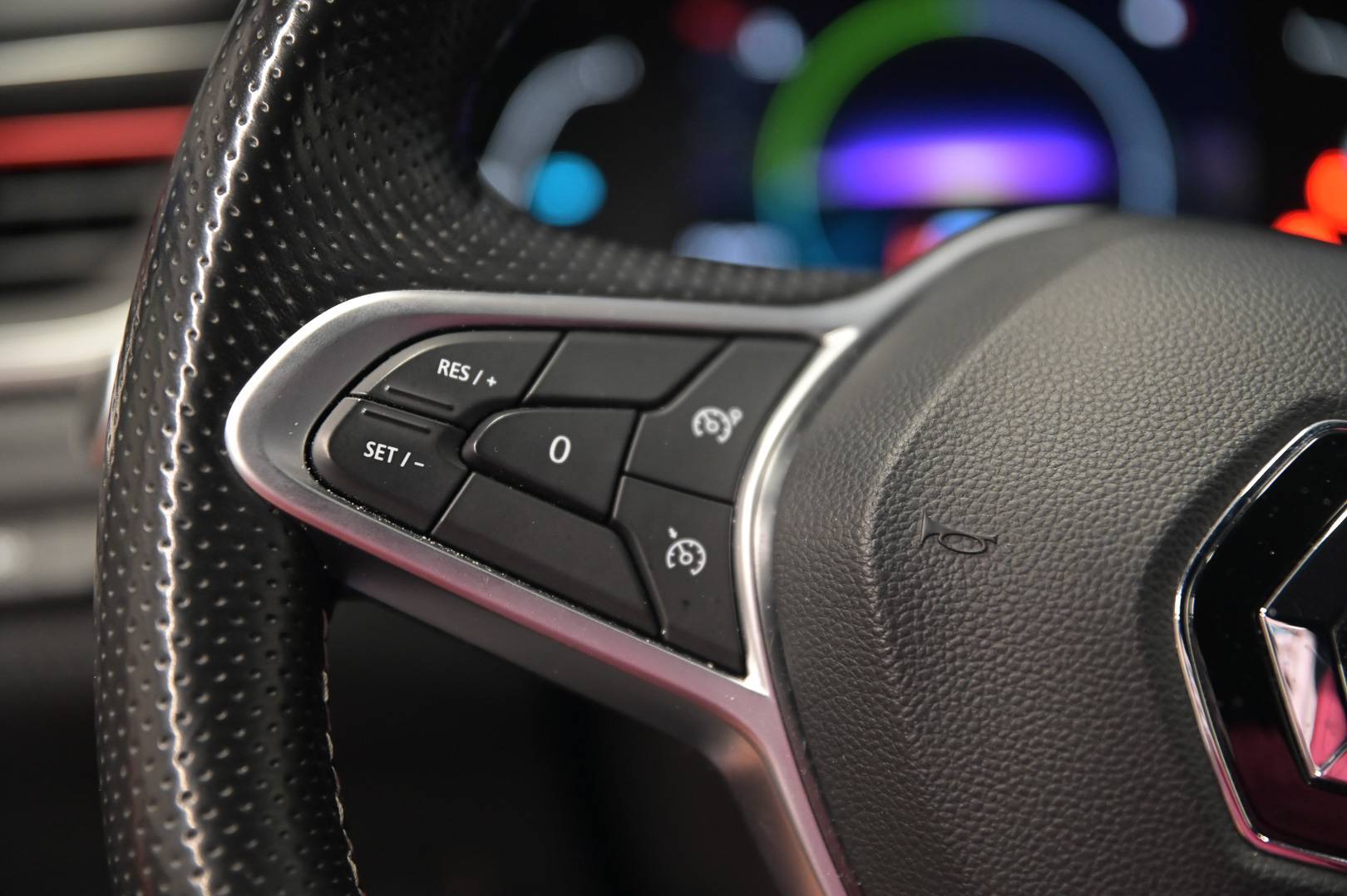 RENAULT Captur - Foto 15