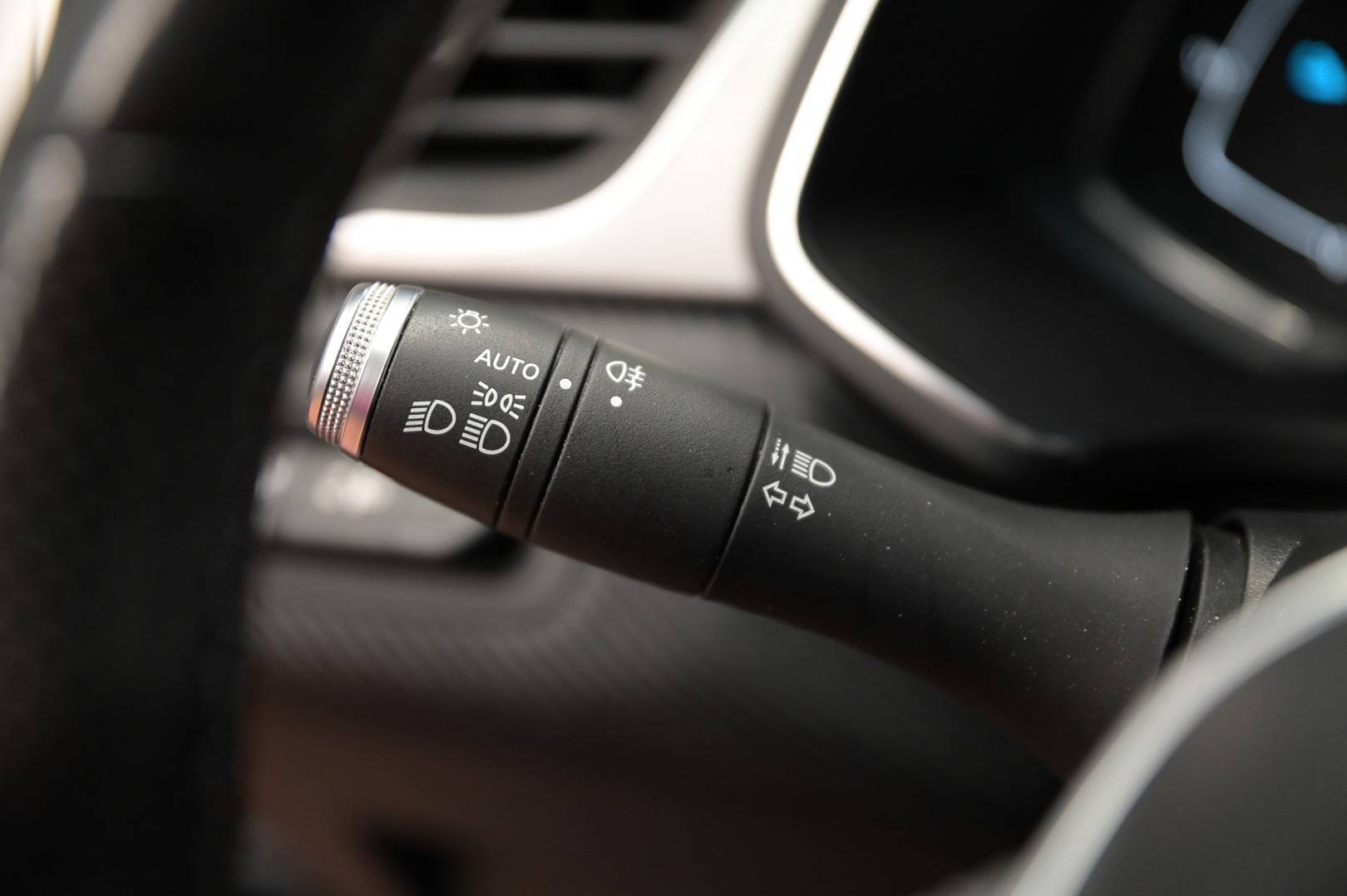 RENAULT Captur - Foto 18