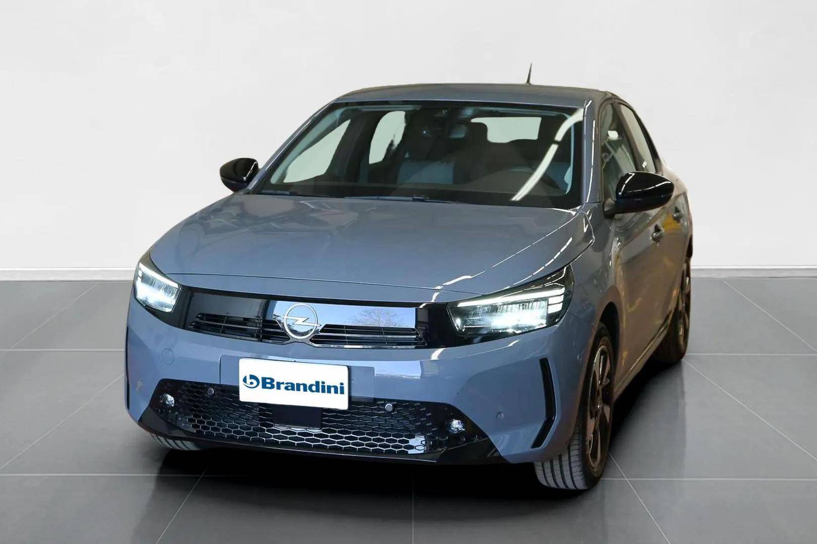 OPEL Corsa - Foto 1