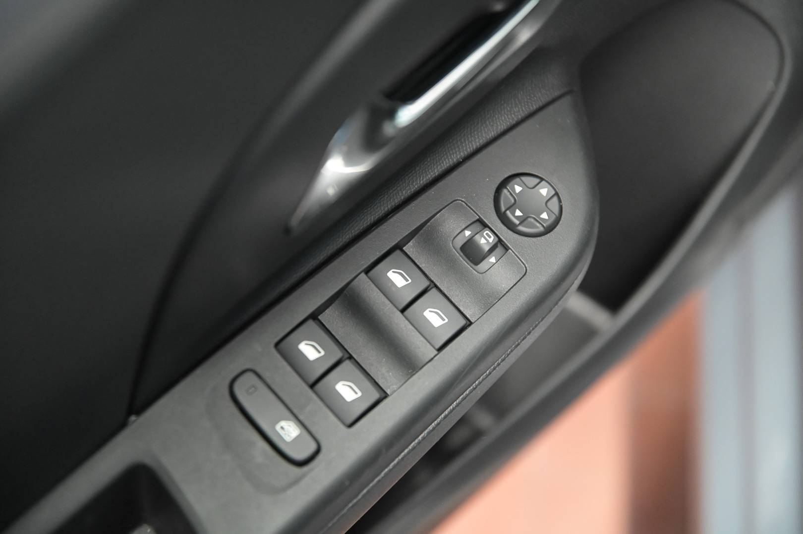 OPEL Corsa - Foto 10