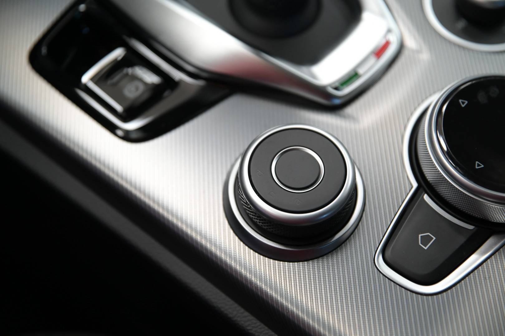 ALFA ROMEO Stelvio Stelvio 2.2 t Sprint Q4 210cv auto usata in pronta consegna - Brandini