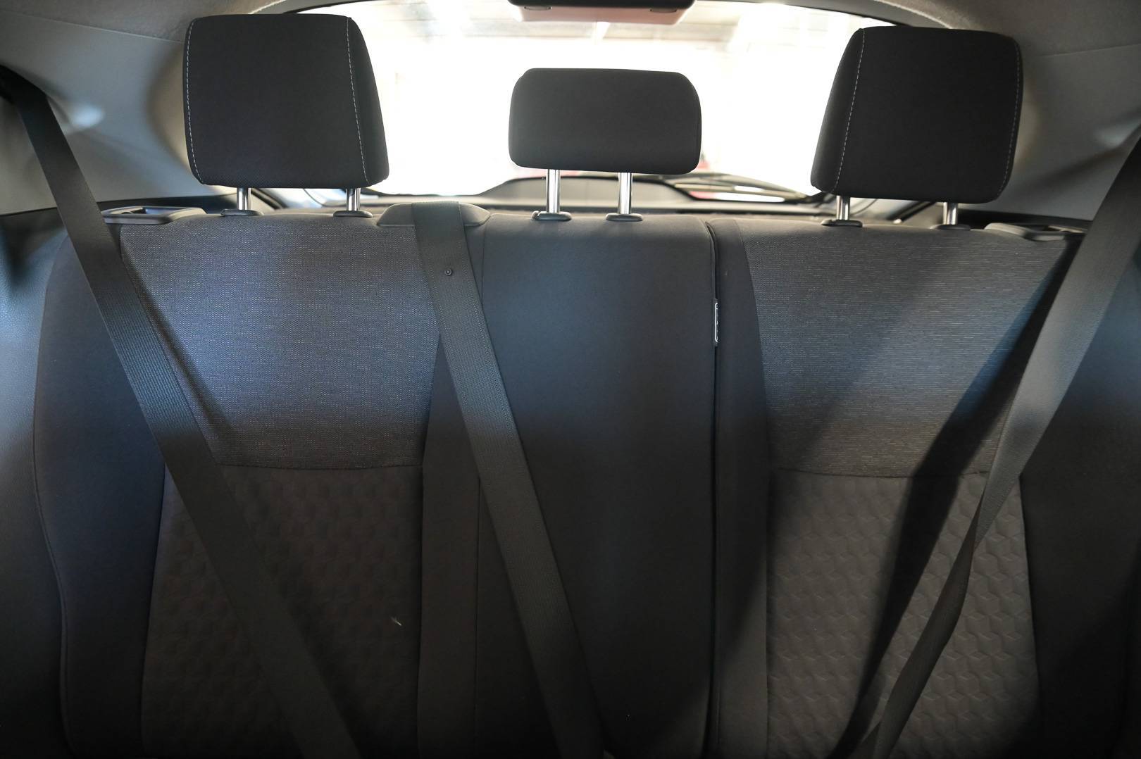 TOYOTA Yaris - Foto 25