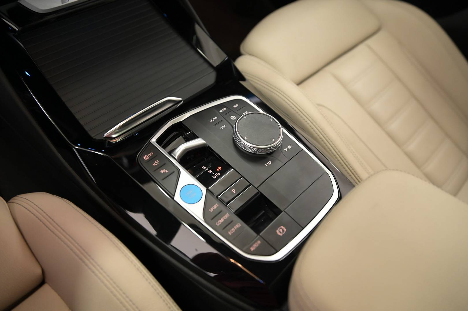 BMW iX3 - Foto 16