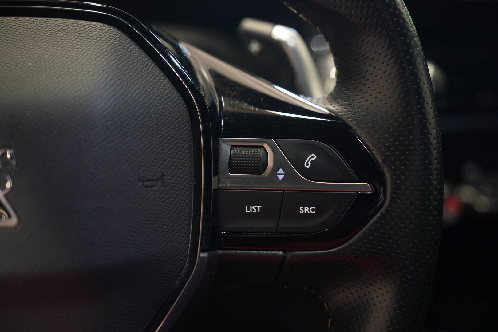 PEUGEOT 2008 - Foto 13
