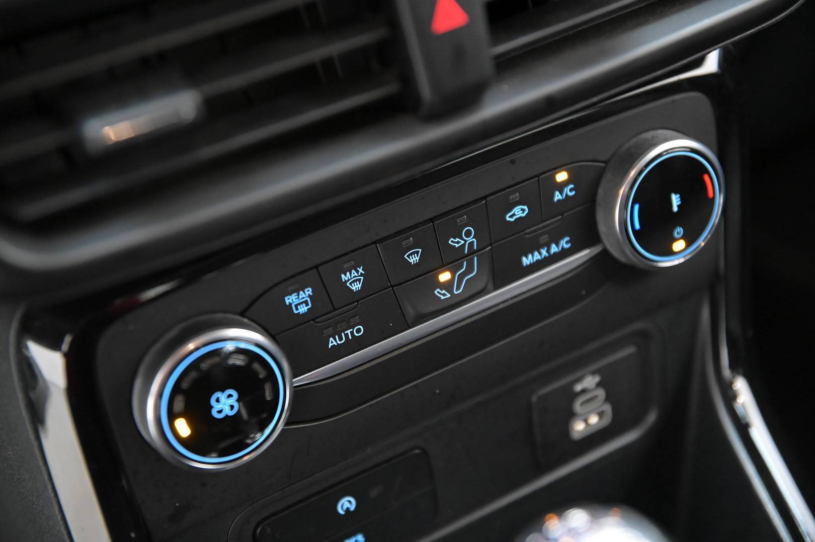 FORD EcoSport - Foto 24