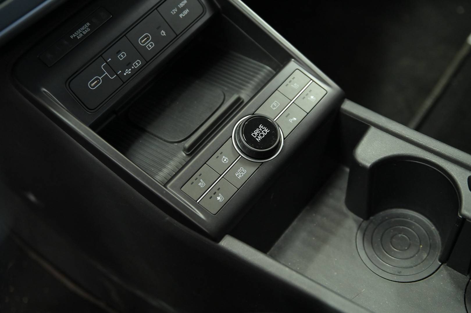HYUNDAI Kona Electric - Foto 14