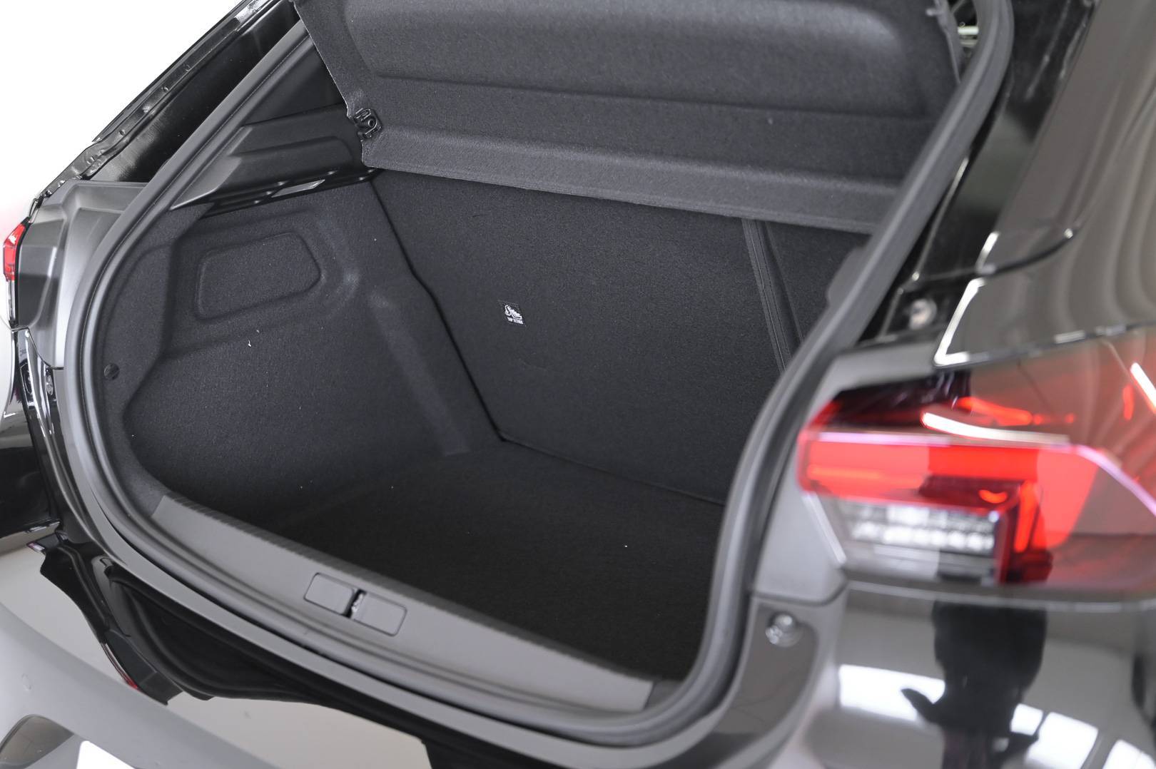 OPEL Corsa - Foto 5