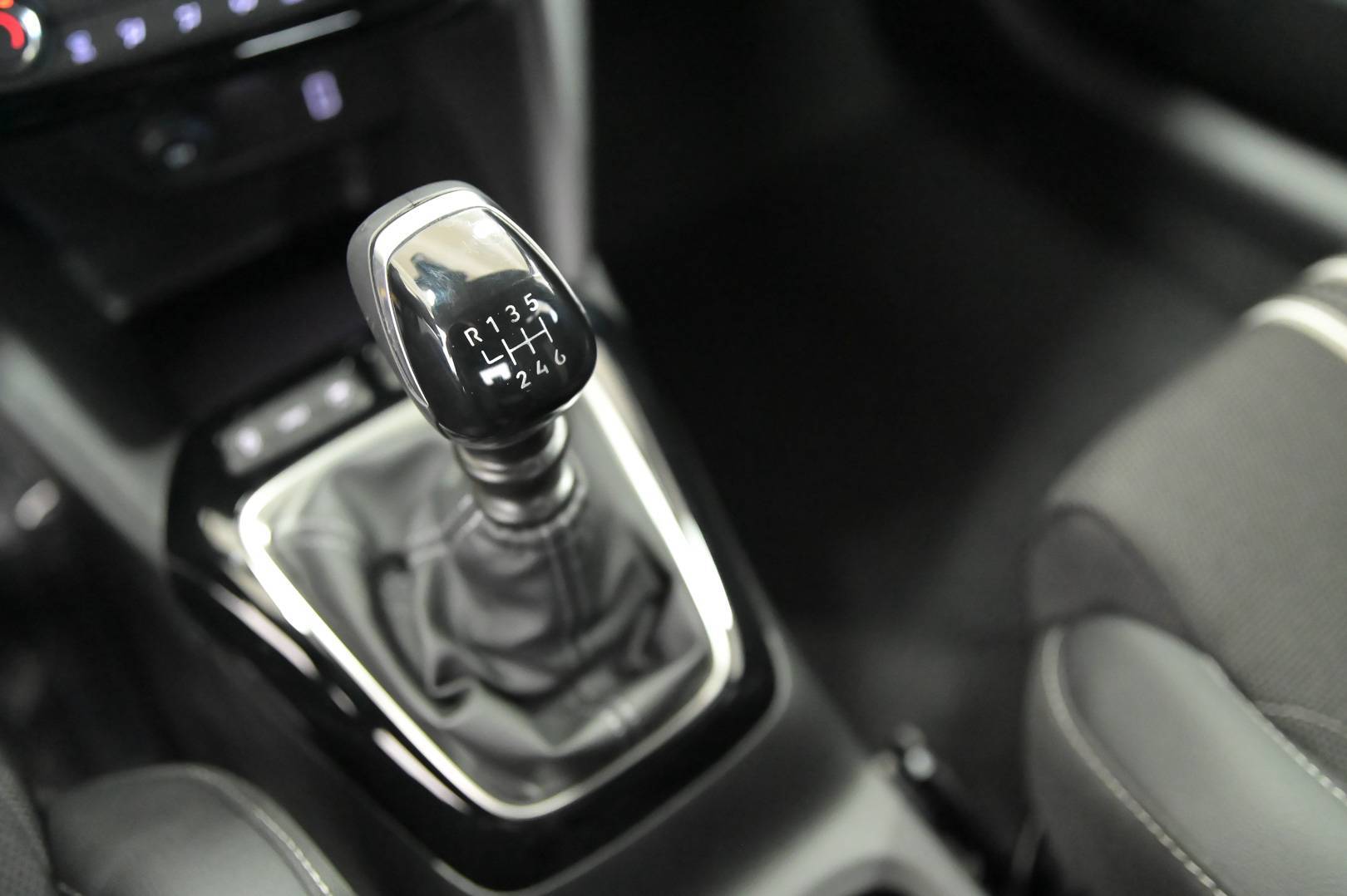 OPEL Corsa - Foto 13