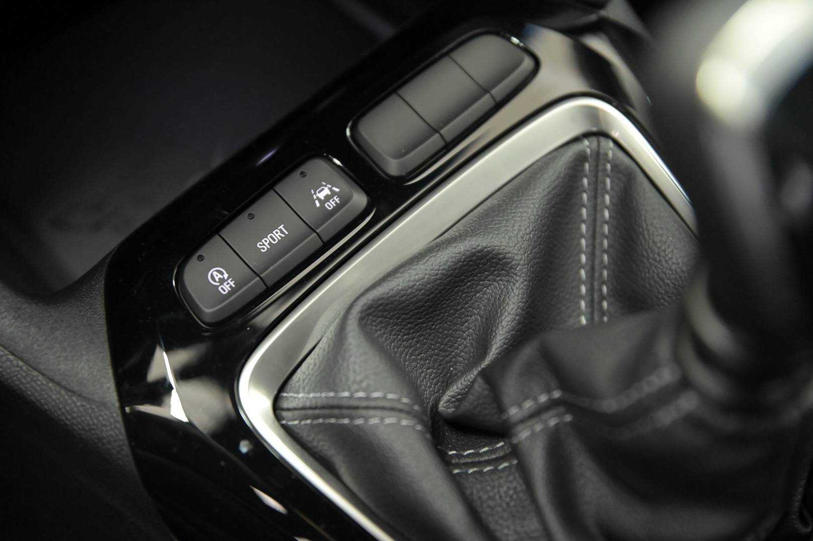 OPEL Corsa - Foto 14