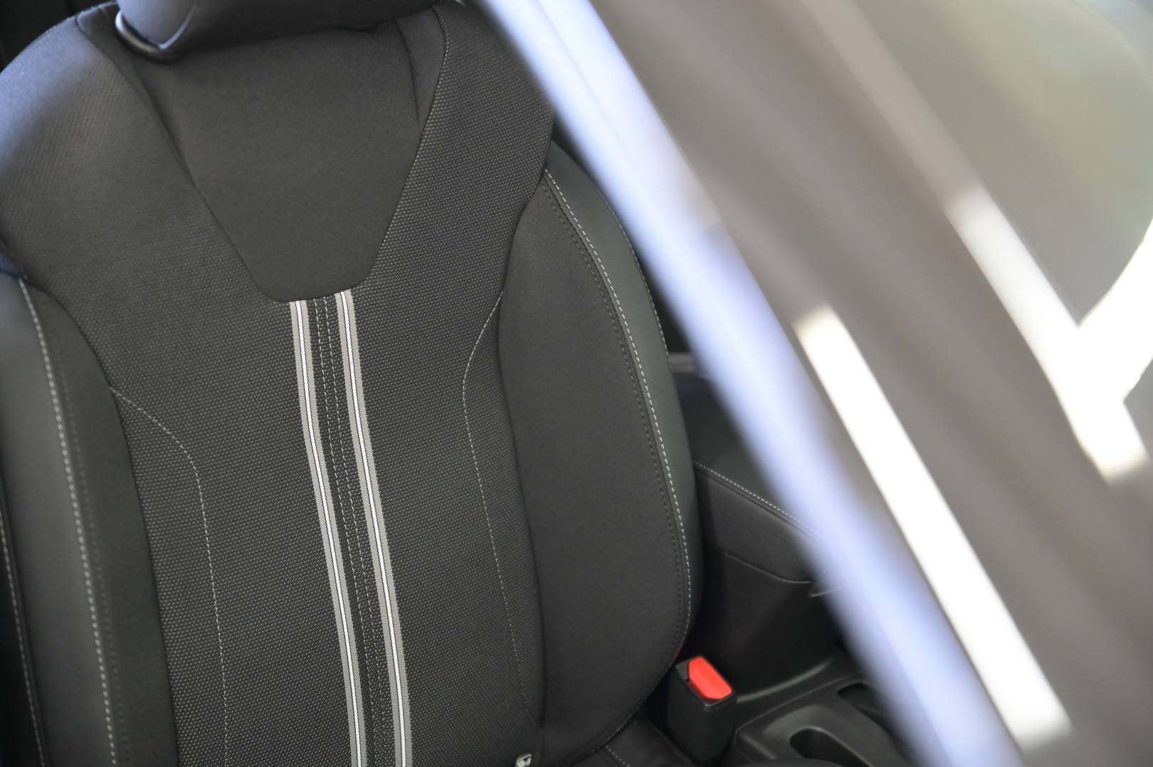 OPEL Corsa - Foto 26