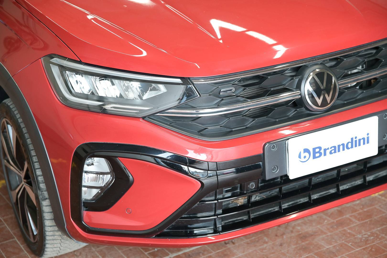 VOLKSWAGEN Taigo - Foto 9