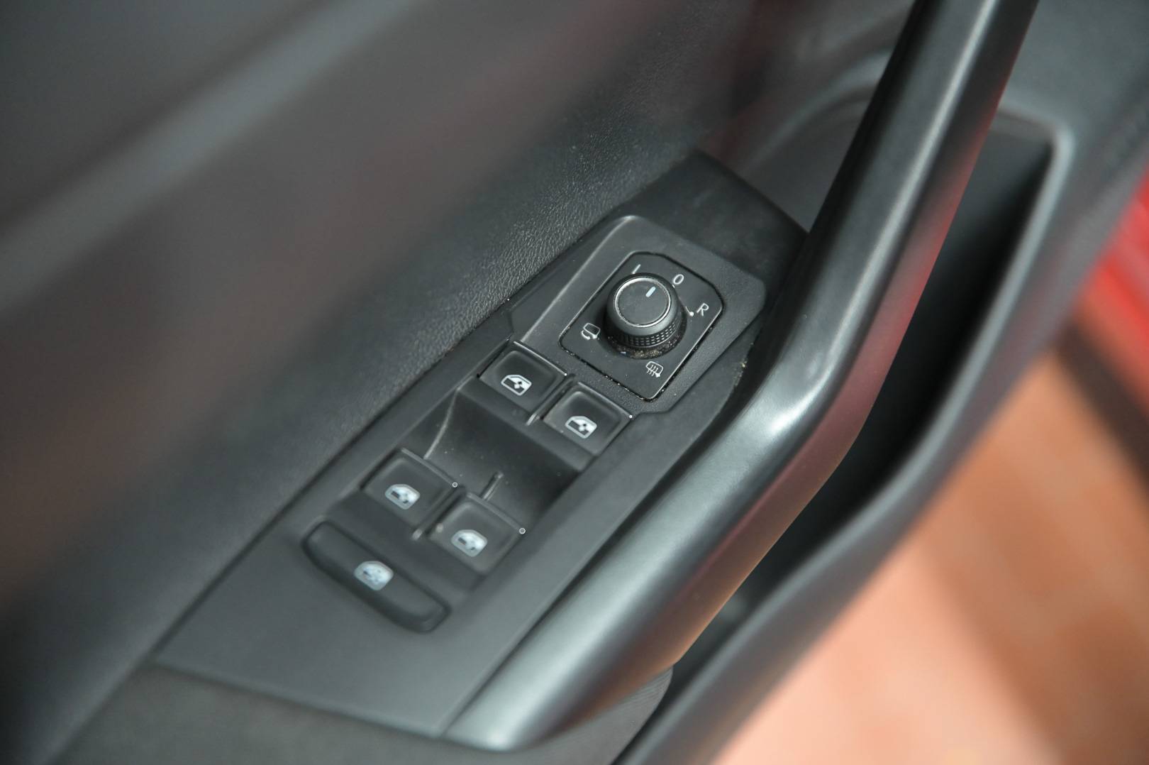 VOLKSWAGEN Taigo - Foto 10