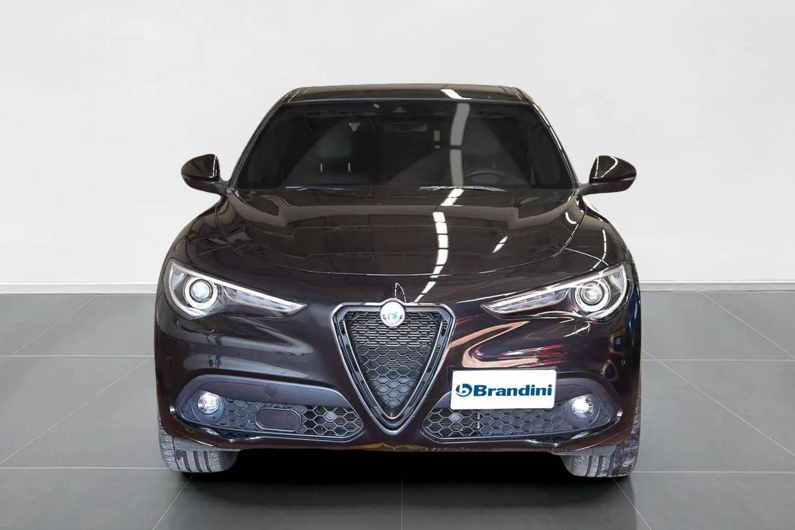 ALFA ROMEO Stelvio - Foto 2