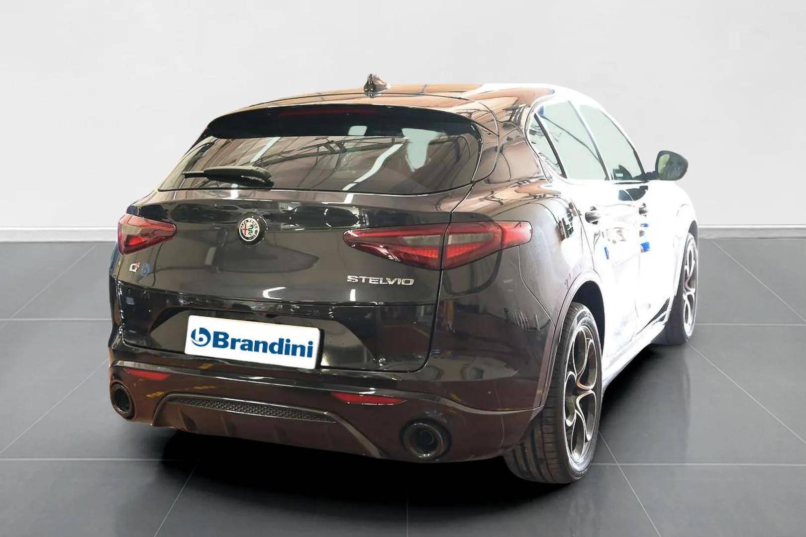 ALFA ROMEO Stelvio - Foto 4