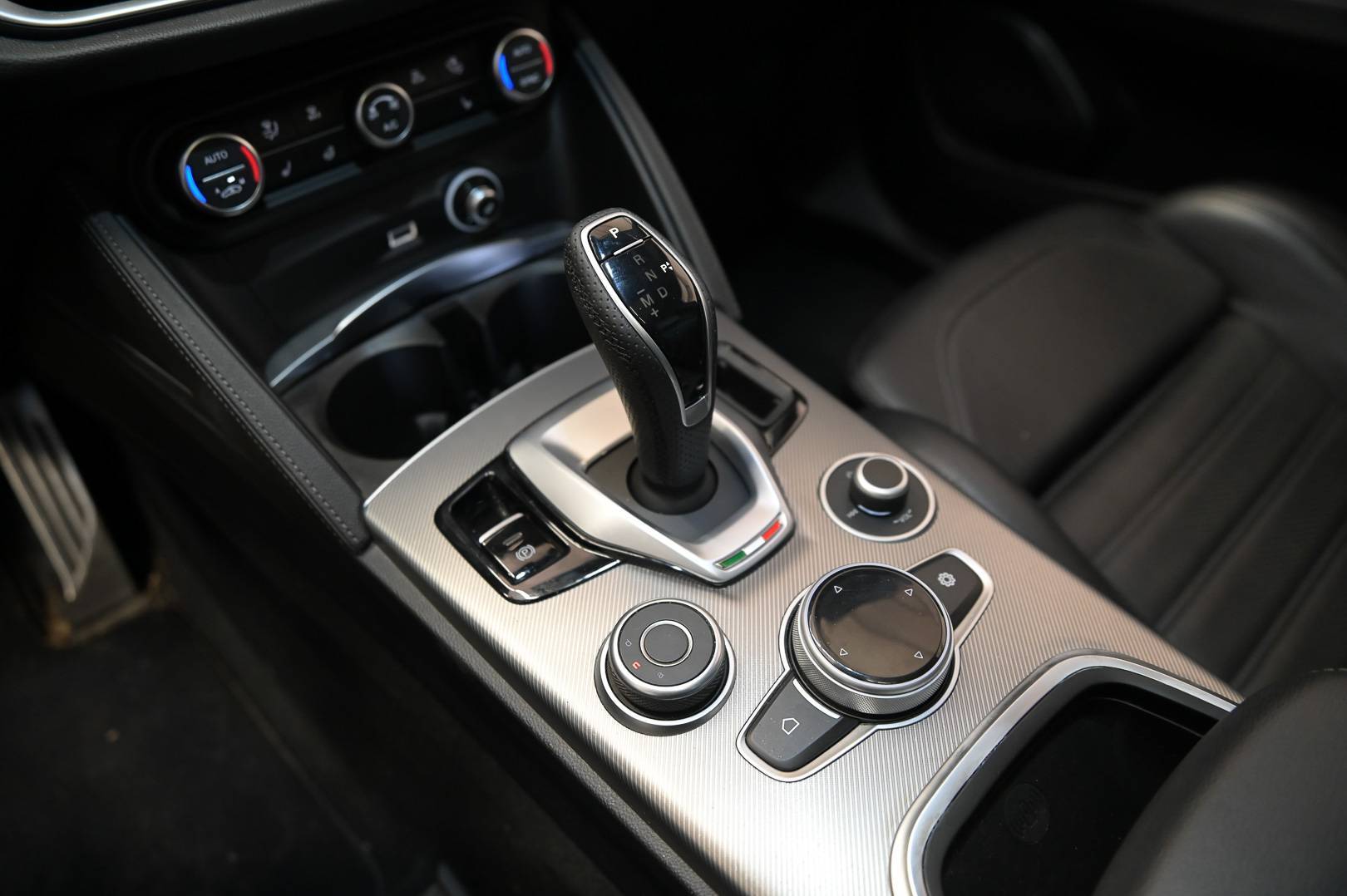 ALFA ROMEO Stelvio - Foto 15