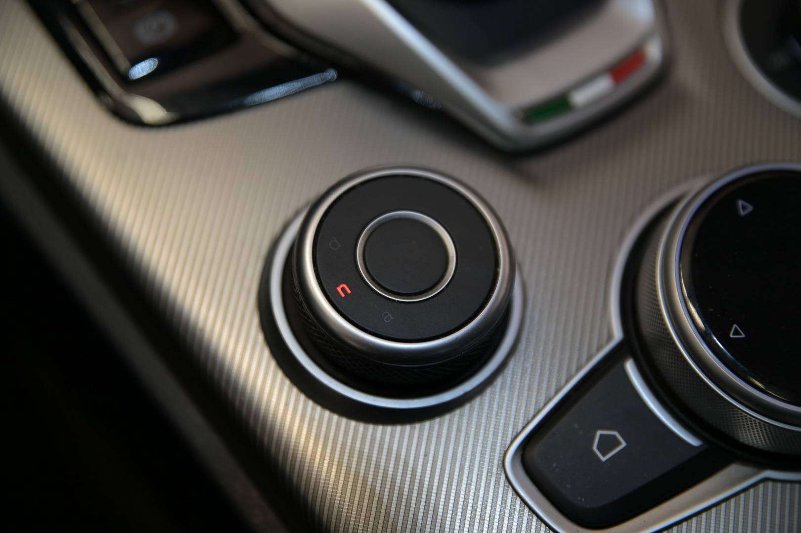 ALFA ROMEO Stelvio - Foto 17