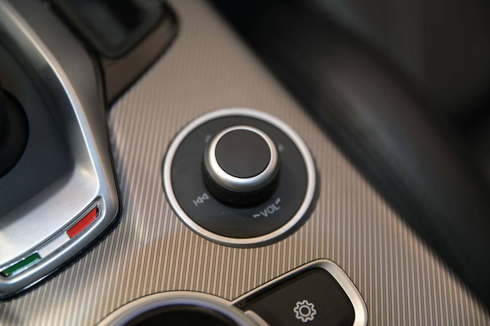 ALFA ROMEO Stelvio - Foto 18