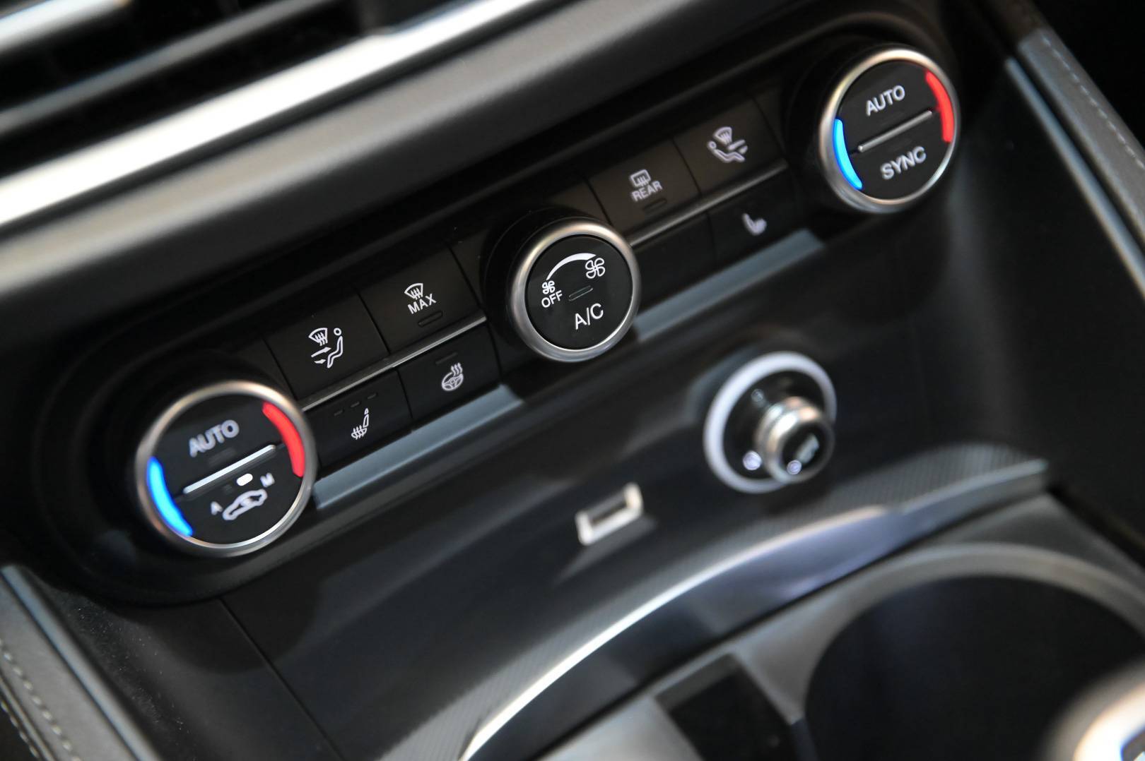 ALFA ROMEO Stelvio - Foto 20