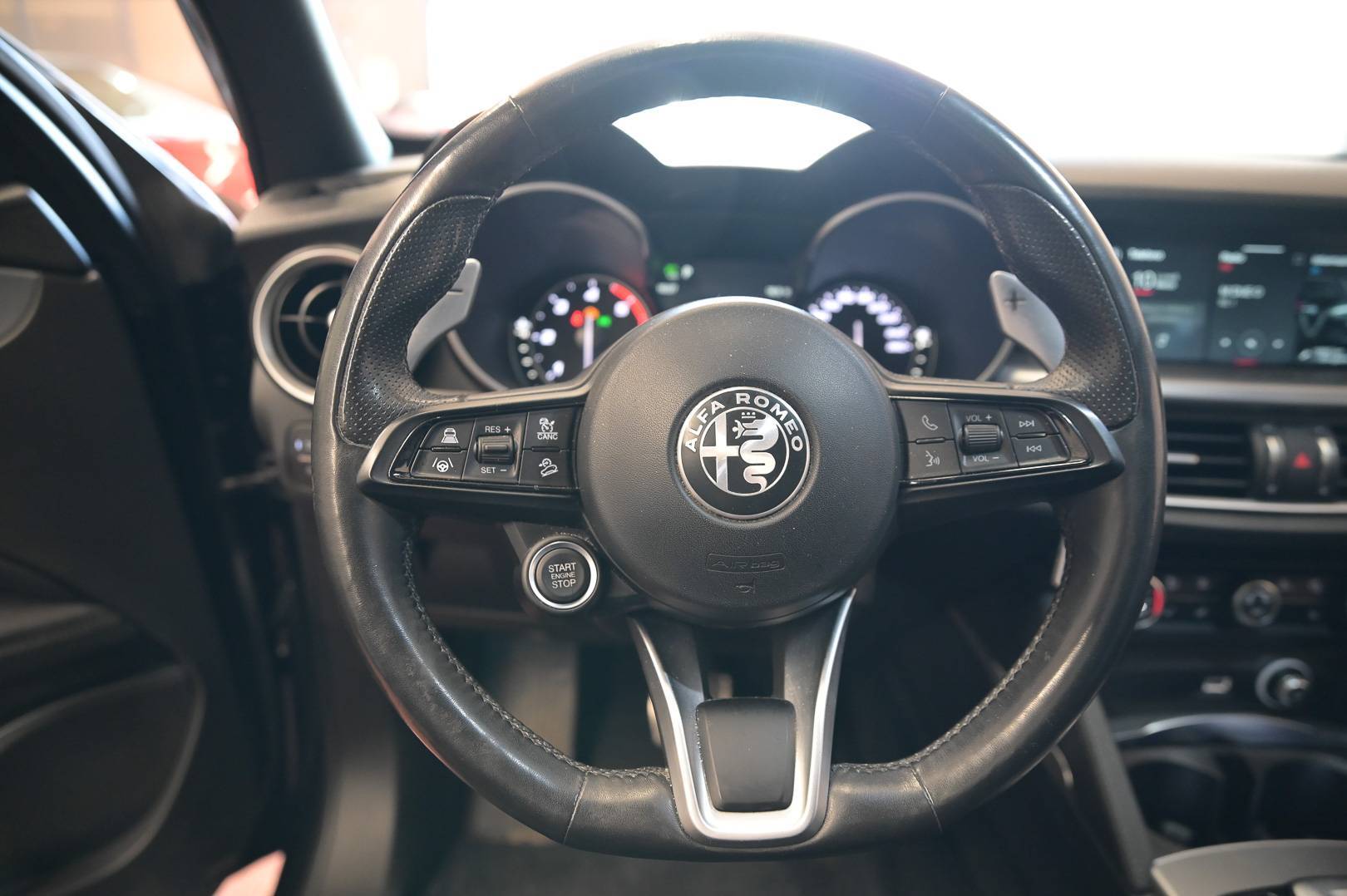 ALFA ROMEO Stelvio - Foto 24