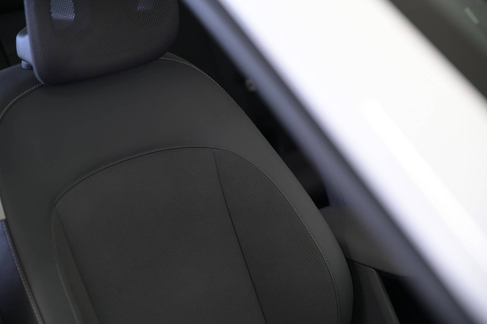 HYUNDAI Kona - Foto 27