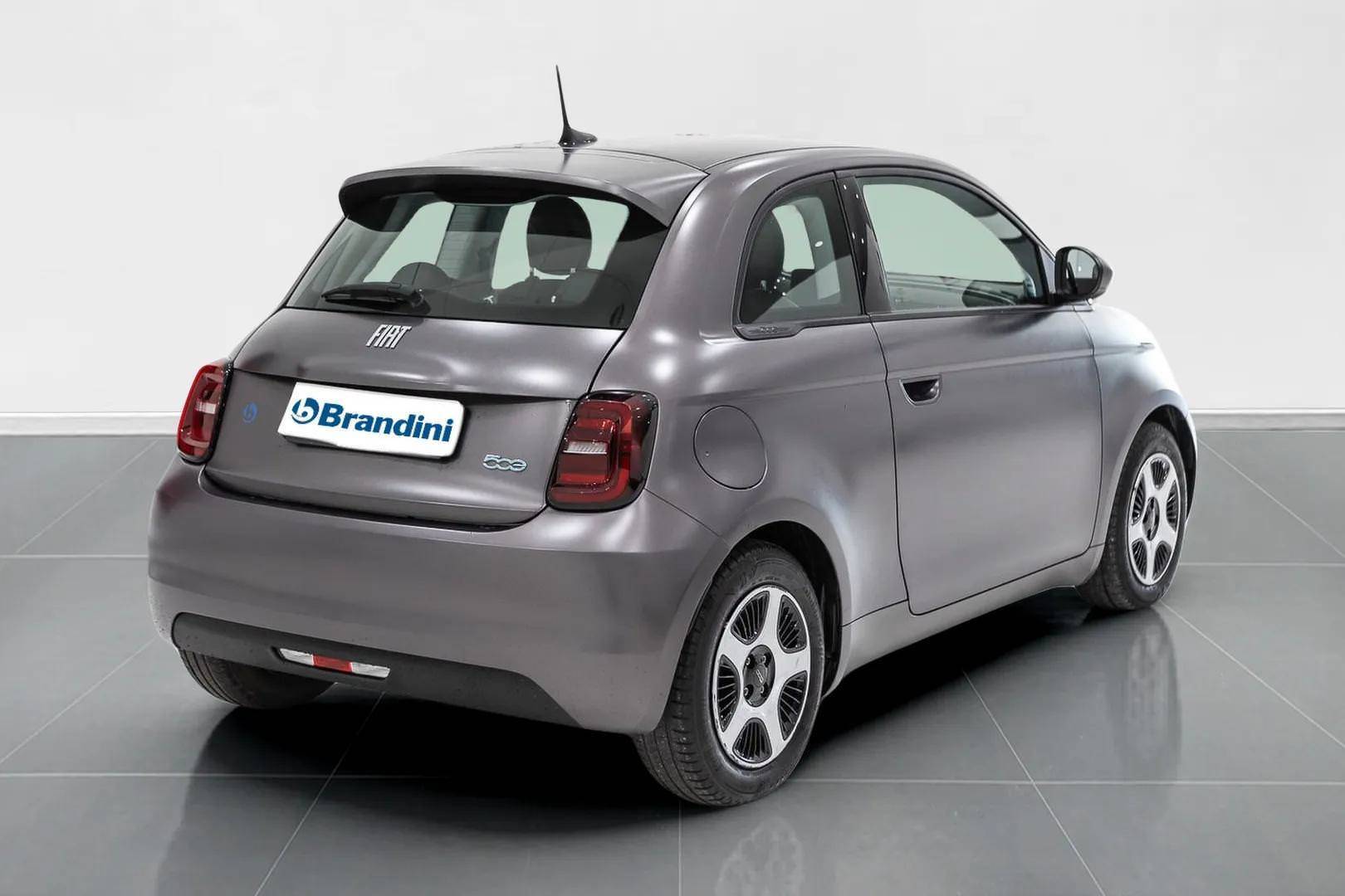 FIAT 500e - Foto 8