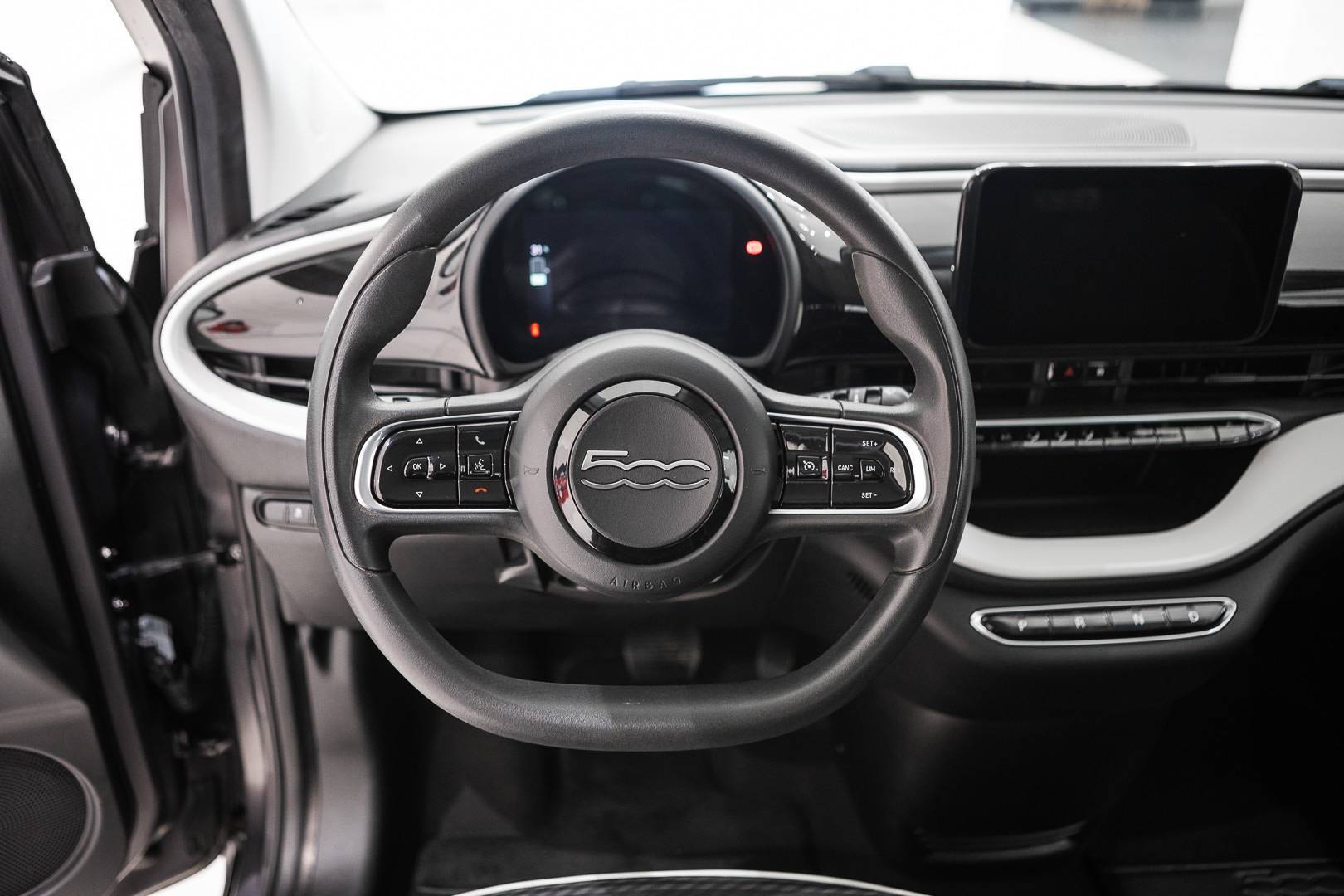 FIAT 500e - Foto 11