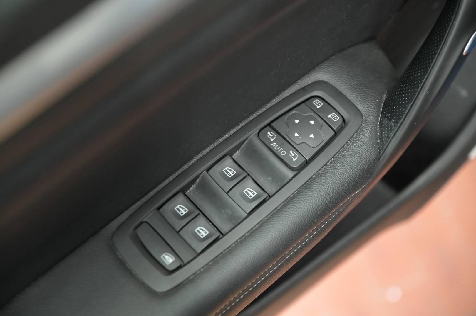 RENAULT Megane - Foto 10
