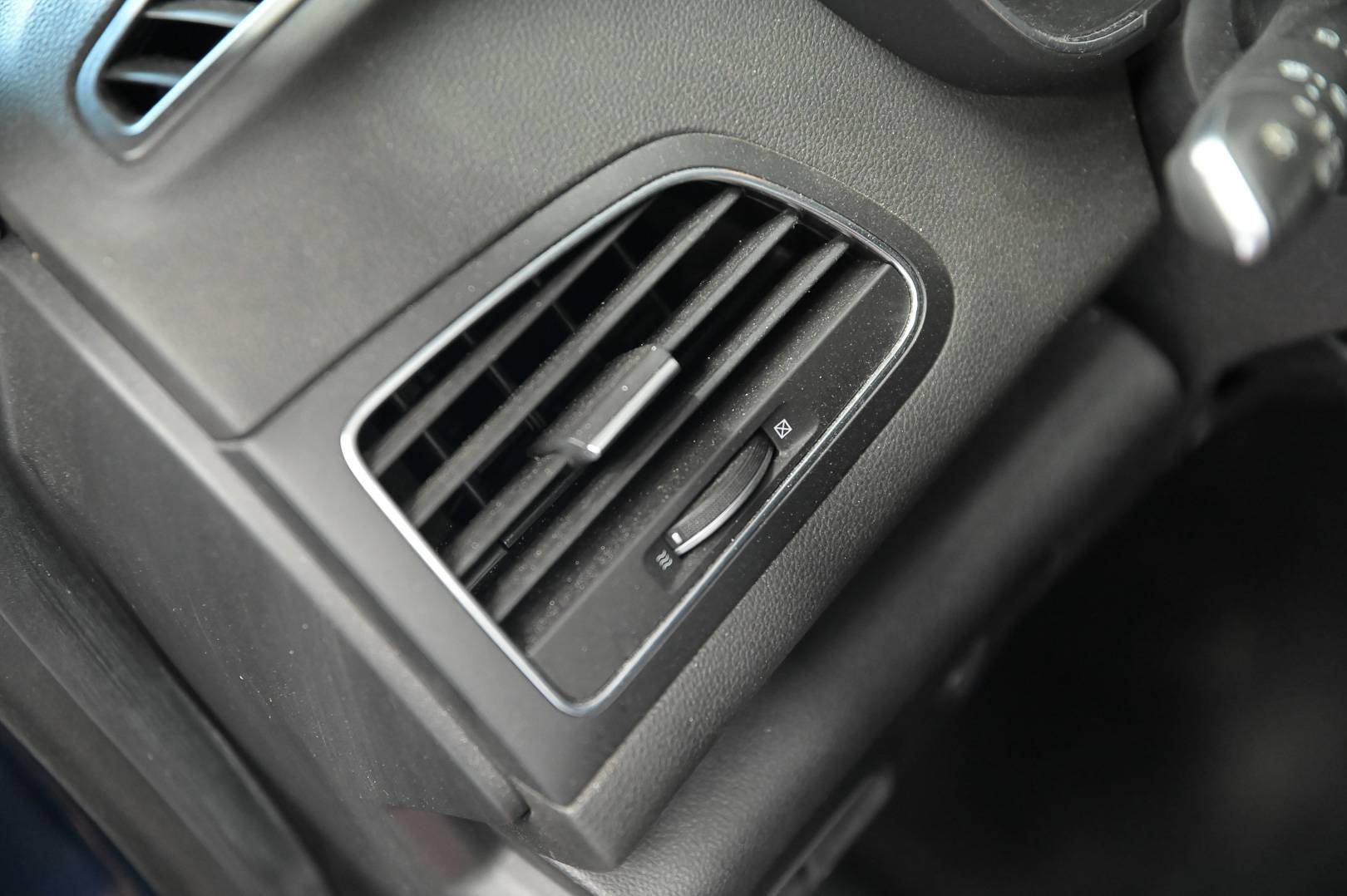 RENAULT Megane - Foto 11